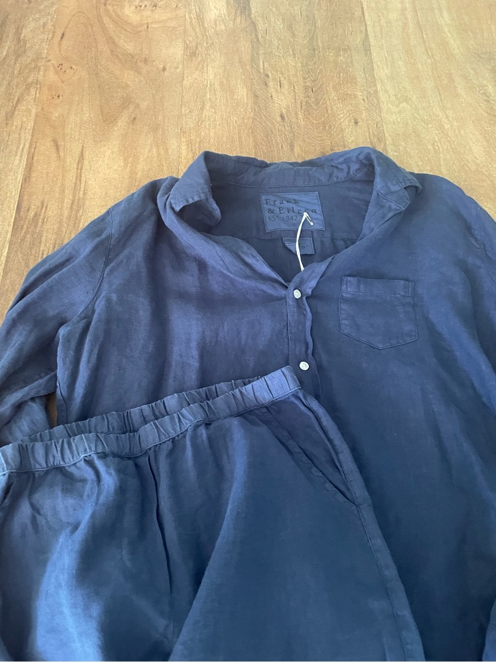 Frank and Eileen 100% Linen Tuscan Getaway Set Navy Blue Small